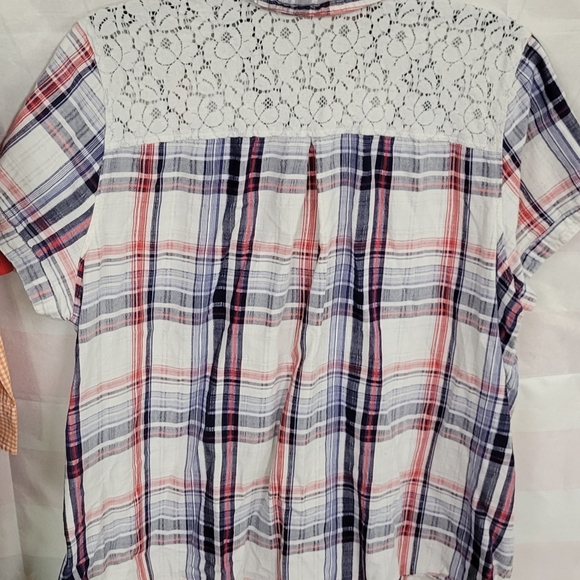 Westport 2X Button Short Sleeve Lace Shoulder Top - Picture 5 of 8